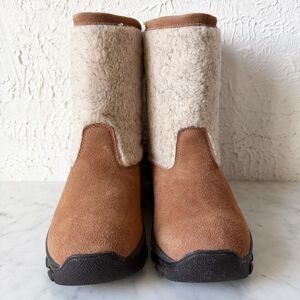 Wyoming Wear Boots Women's 9 Brown Leather Cream Fleece Cozy Cabin Winter